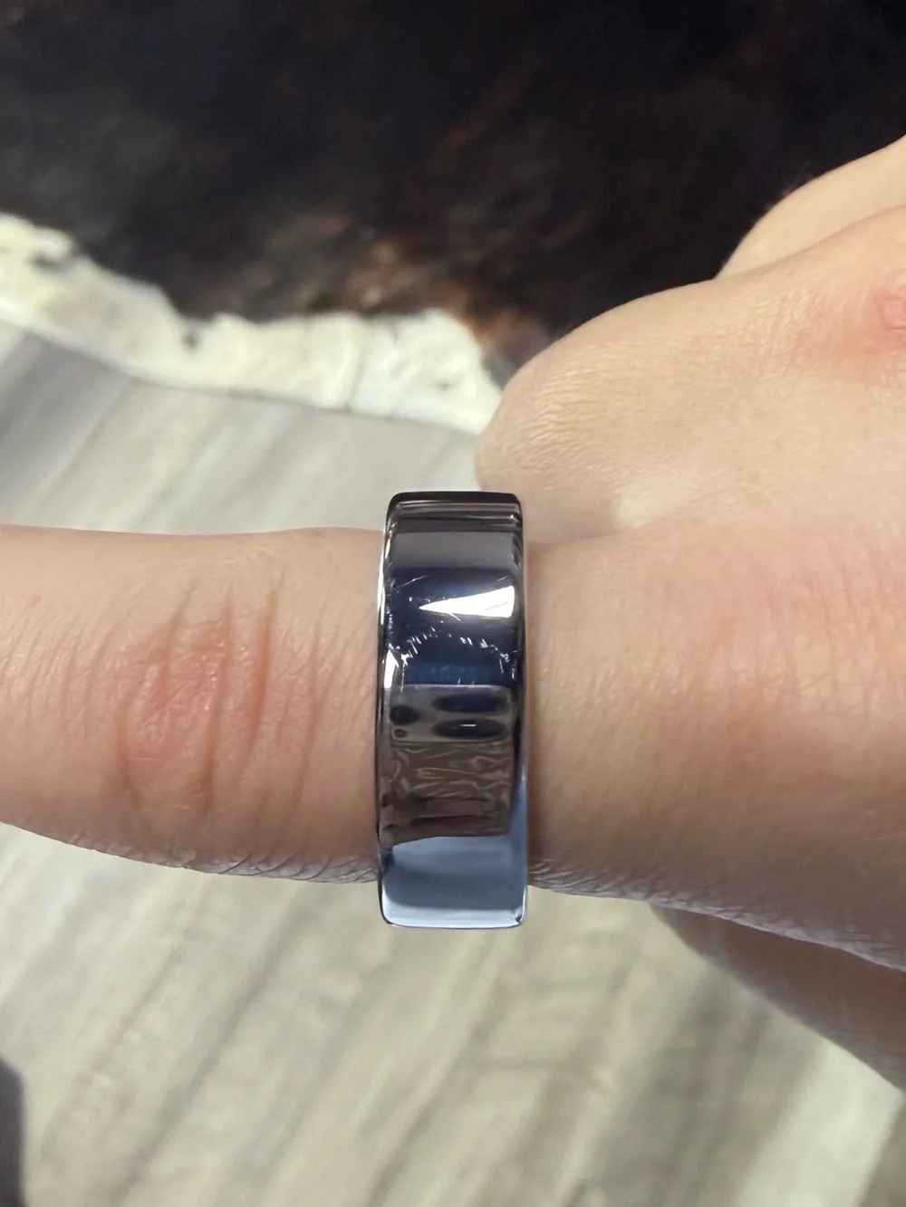 Oura Ring 4 Size 9 + Charger + Box